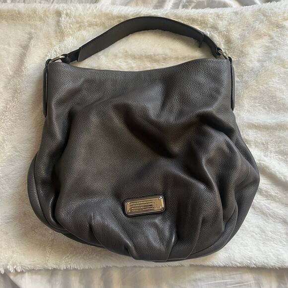Marc by Marc Jacobs Q Hillier Pebbled Hobo Shoulder bag in gray - Picture 1 of 13
